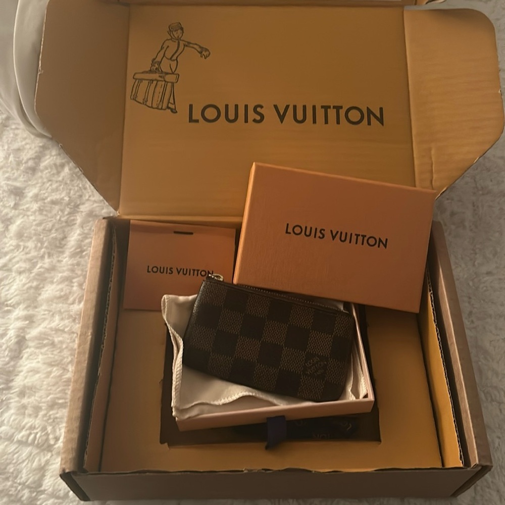 Louis Vuitton Damier Key pouch